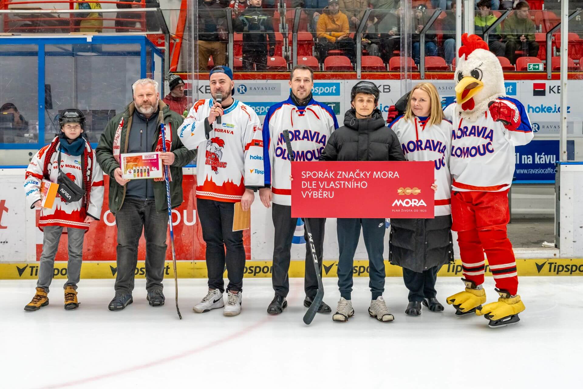 HC Olomouc oslavil 200 let značky MORA mimořádným utkáním